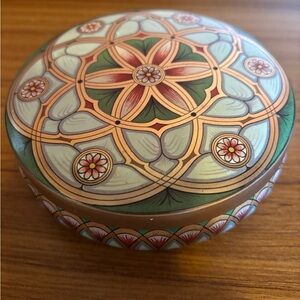 Vintage Meister Round Tin Trinket Box Made In Brazil Multicolor Decoration